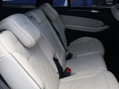 Used 2018 Mercedes-Benz GLS 550 4MATIC image 21