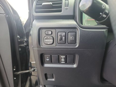 Used 2020 Toyota 4Runner TRD Off-Road Premium w/ Moonroof Package AWD/4WD image 18