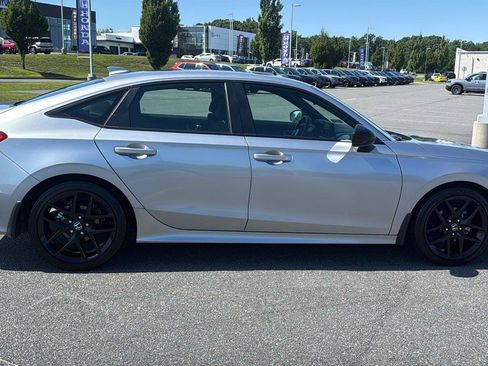 Used 2024 Honda Civic Sport image 4