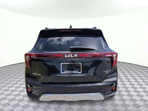 Used 2024 Kia Seltos EX FWD image 5
