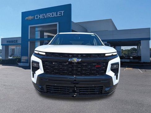 New 2026 Chevrolet Traverse RS w/ LPO, Floor Liner Package image 9