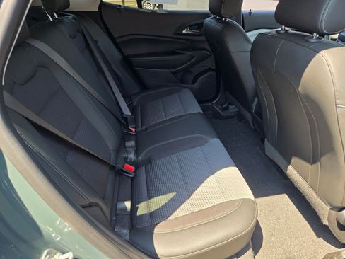 Certified 2025 Chevrolet Trax LT FWD image 10