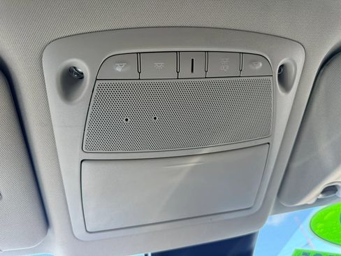 Used 2019 Nissan Rogue SV image 23