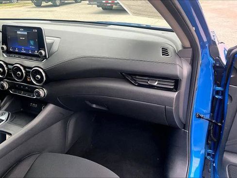 Certified 2022 Nissan Sentra SV image 18