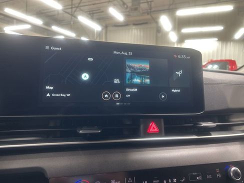 New 2026 Kia Carnival EX image 18