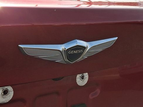 Used 2021 Genesis G70 3.3T image 29