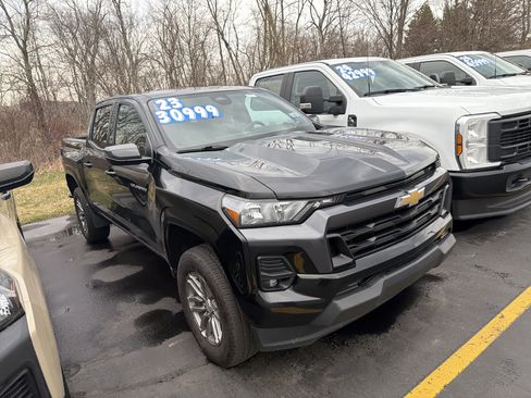 Used 2023 Chevrolet Colorado LT w/ LT Convenience Package image 1