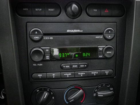 Used 2006 Ford Mustang GT Premium RWD image 23