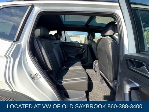 Certified 2024 Volkswagen Tiguan SE R-Line AWD/4WD image 24