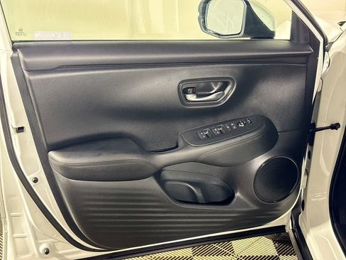 Used 2023 Honda HR-V LX image 10