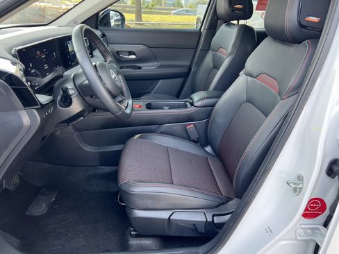 Certified 2026 Nissan Kicks SR w/ SR Premium Package FWD image 8