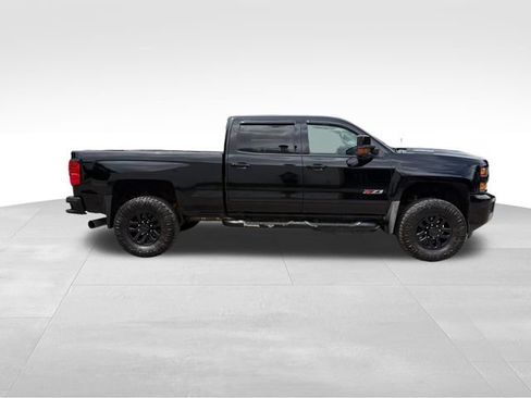 Used 2018 Chevrolet Silverado 2500 LTZ w/ Midnight Edition AWD/4WD image 2
