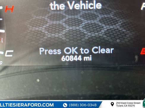 Used 2022 Dodge Charger SXT image 11