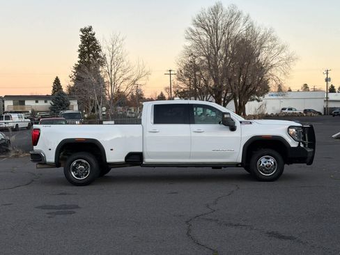 Used 2021 GMC Sierra 3500 SLE w/ SLE Value Package image 8