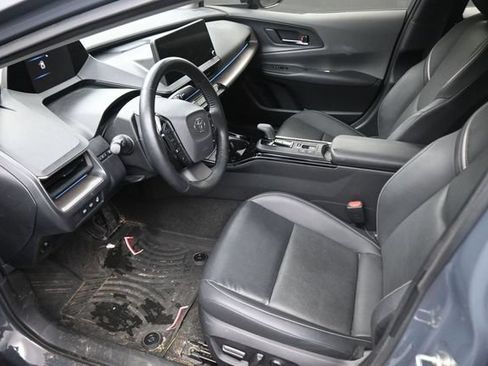 Used 2024 Toyota Prius XLE AWD/4WD image 21