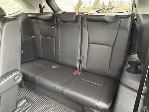 Used 2023 Toyota Highlander Platinum image 25