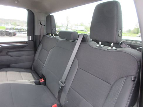 New 2026 GMC Sierra 2500 SLE image 13