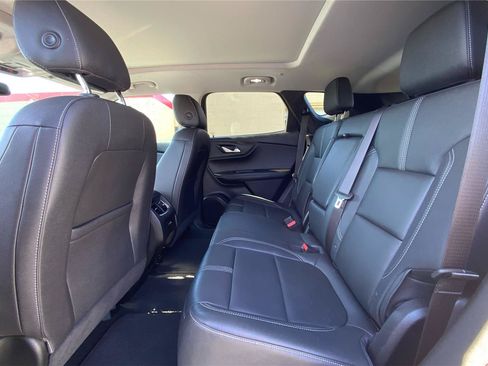 Used 2023 Chevrolet Blazer LT AWD/4WD image 11