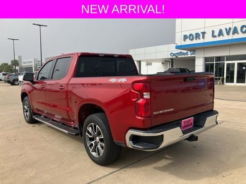 Used 2024 Chevrolet Silverado 1500 LT w/ Convenience Package II image 5