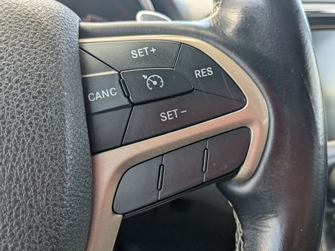 Used 2016 Jeep Grand Cherokee Limited AWD/4WD image 20