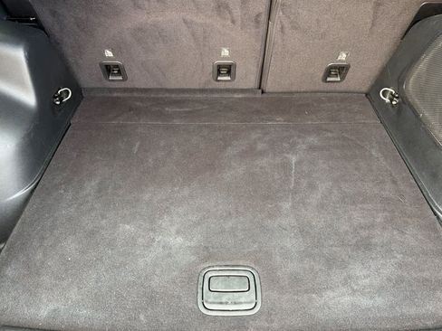 Used 2020 Jeep Cherokee Limited w/ Technology Group image 17