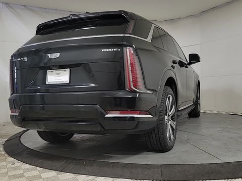 New 2025 Cadillac Escalade IQ Luxury 2 image 7