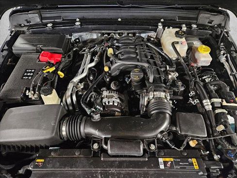 Used 2024 Jeep Wrangler Sport S image 21