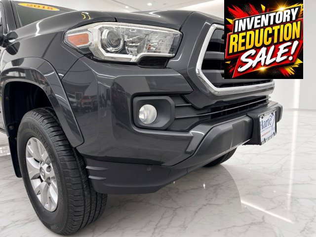 Used 2018 Toyota Tacoma SR5 AWD/4WD image 21
