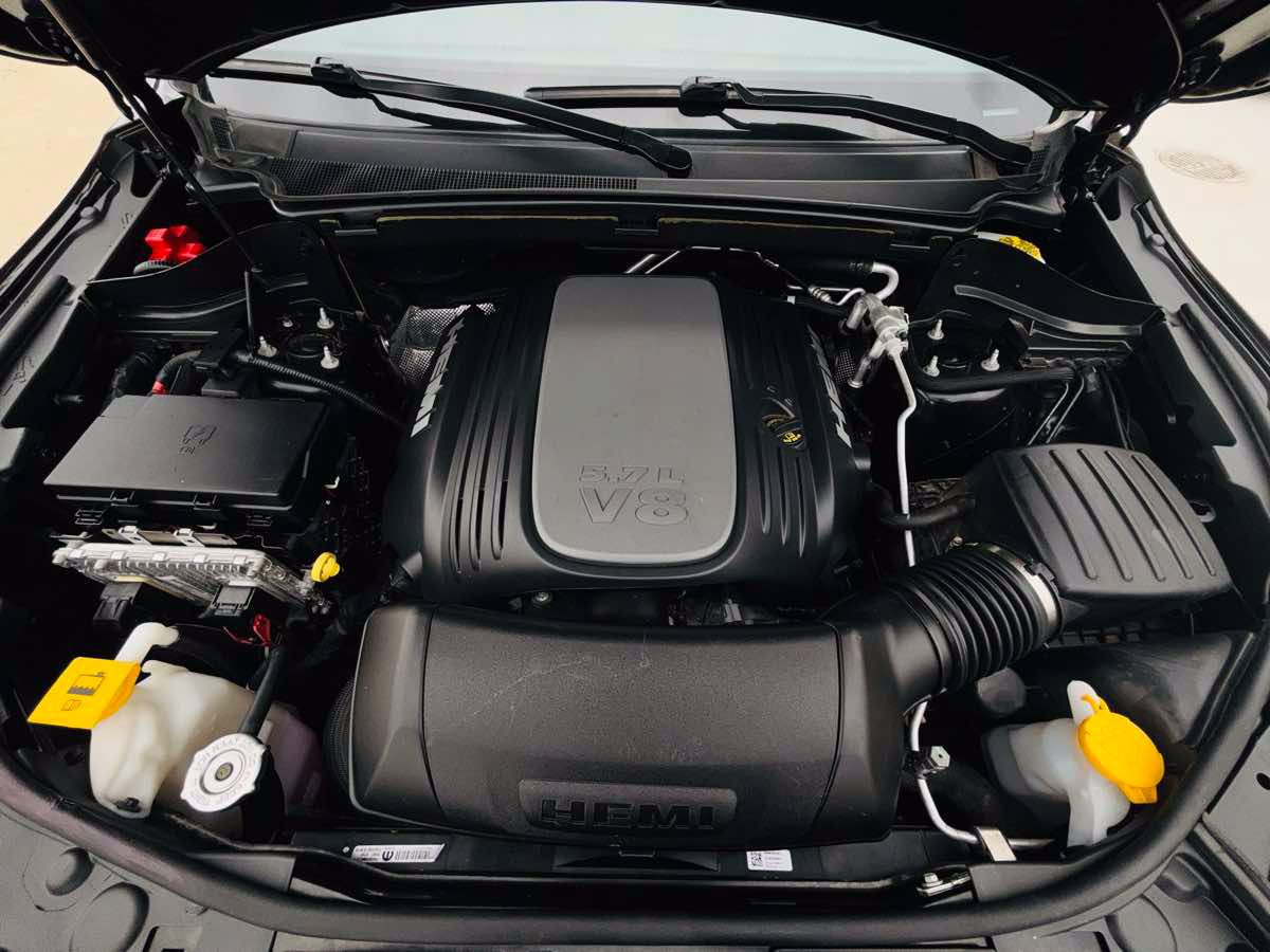 Used 2021 Dodge Durango R/T w/ Technology Group AWD/4WD image 25