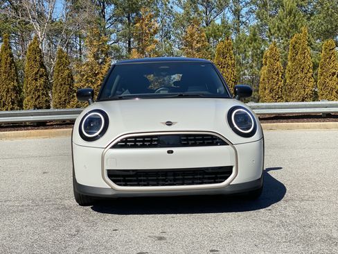 Used 2025 MINI Cooper S FWD image 12