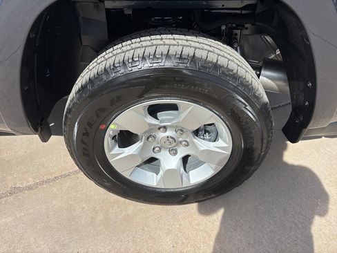 New 2026 RAM 1500 Big Horn AWD/4WD image 10