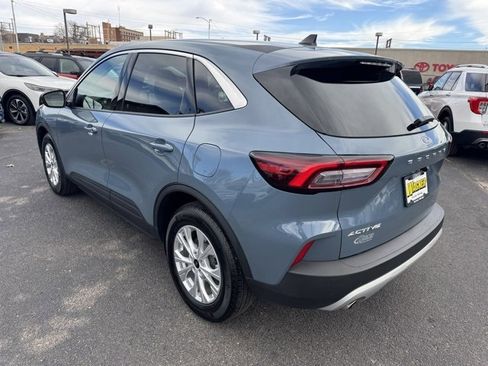 Used 2023 Ford Escape Active w/ Cold Weather Package image 5