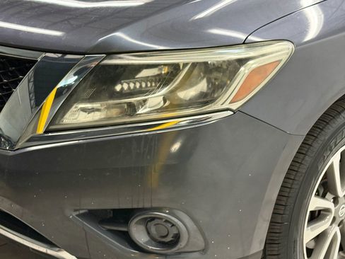 Used 2014 Nissan Pathfinder SV FWD image 6