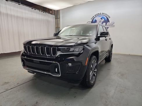 New 2025 Jeep Grand Cherokee Overland w/ Trailer Tow Package image 12