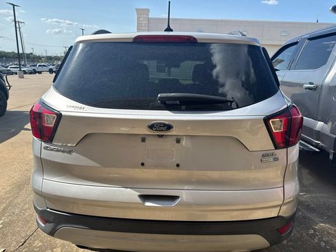 Used 2019 Ford Escape SEL AWD/4WD image 5