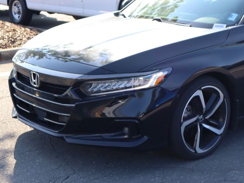 Used 2022 Honda Accord Sport image 17
