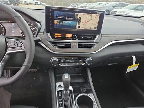 New 2025 Nissan Altima 2.5 SL image 23