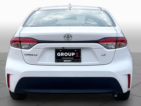 Used 2024 Toyota Corolla LE FWD image 5