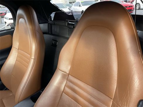 Used 2001 Toyota MR2 image 13