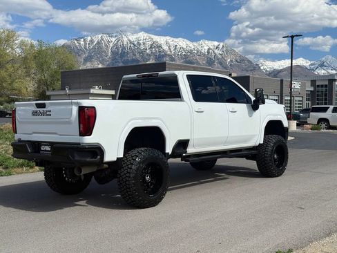 Used 2023 GMC Sierra 3500 SLT w/ SLT Premium Package AWD/4WD image 9