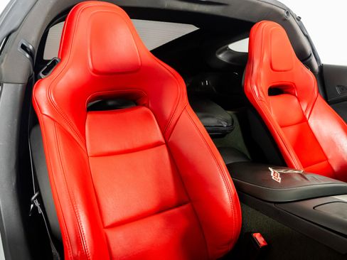 Used 2014 Chevrolet Corvette Stingray Coupe image 29