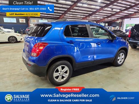 Used 2015 Chevrolet Trax LT w/ LT Plus Package AWD/4WD image 4