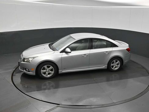 Used 2014 Chevrolet Cruze LT w/ RS Package image 23