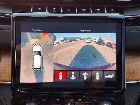 Used 2022 Jeep Grand Cherokee L Summit image 4