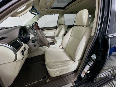 Used 2019 Lexus GX 460 Premium image 25