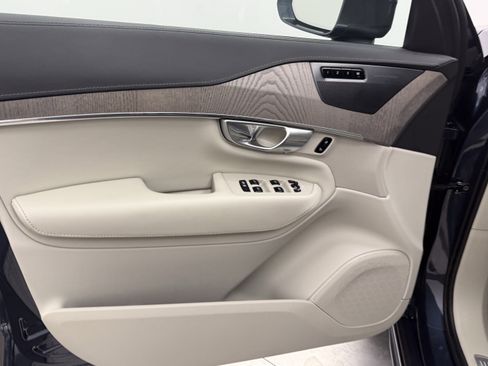 Certified 2023 Volvo XC90 B6 Ultimate w/ Protection Package Premier AWD/4WD image 10