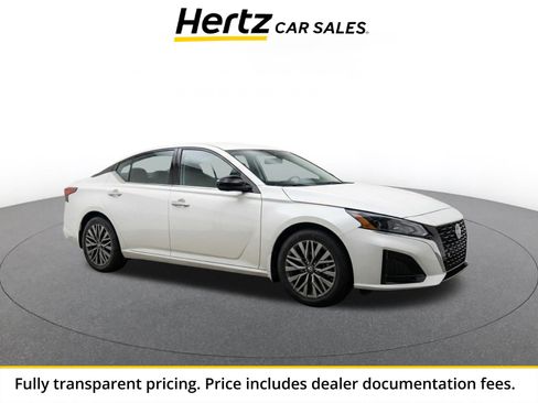 Used 2025 Nissan Altima 2.5 SV FWD image 1