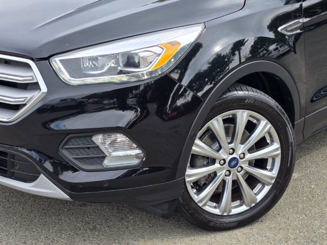 Used 2018 Ford Escape Titanium AWD/4WD image 9
