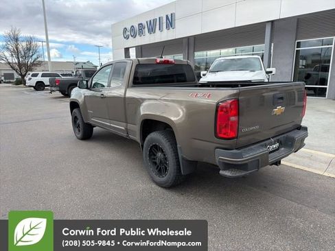 Used 2015 Chevrolet Colorado LT w/ LT Convenience Package image 9