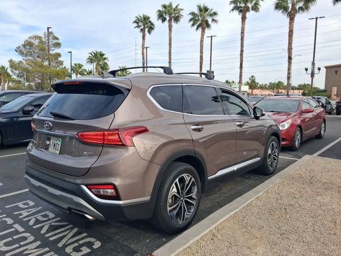 Used 2020 Hyundai Santa Fe SEL FWD image 4